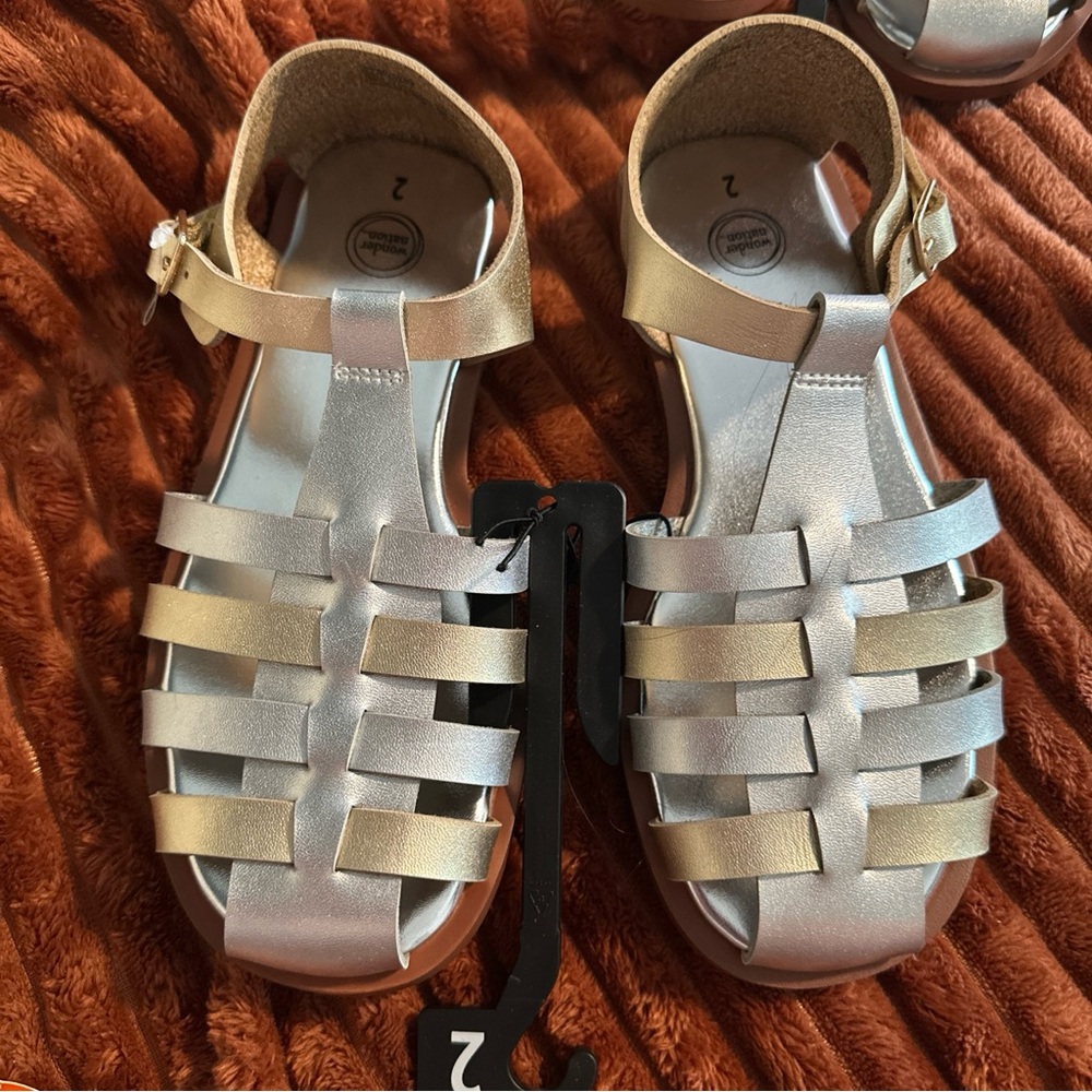 Wonder Nation Gold and Silver Fisherman Sandals